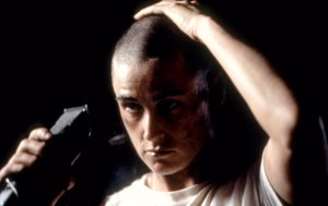 'V de Vendetta': Natalie Portman y otras actrices 'rapadas al cero'