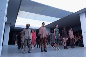Kanye West busca inspiración para diseñar en su loft de 4 millones de dólares