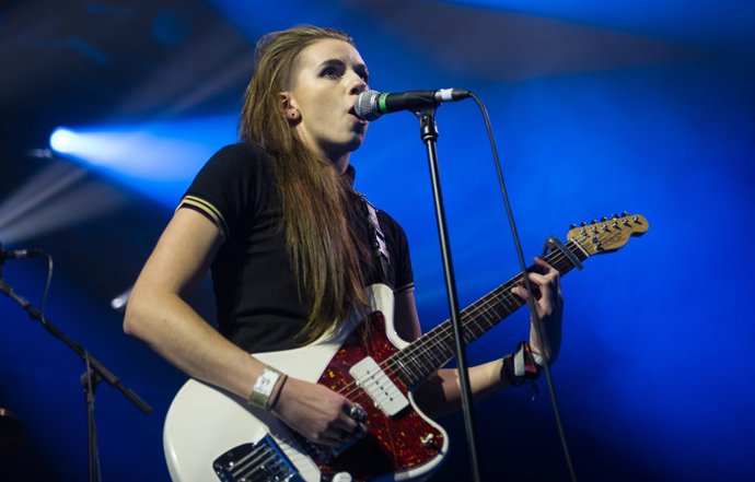 lyndsey gunnulfsen, la nueva novia de kristen stewart