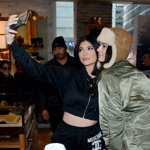 Kendall y Kylie Jenner, como dos mejores amigas de shopping