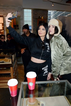 Kendall y Kylie Jenner, como dos mejores amigas de shopping