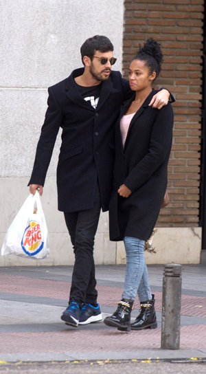 Mario Casas y Berta Vázquez, como dos adolescentes enamorados