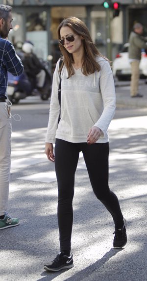 Cayetano Rivera y Eva González, muy acaramelados como marido y mujer