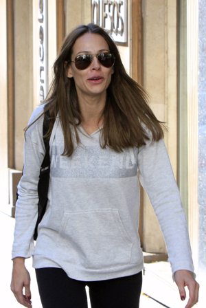 Cayetano Rivera y Eva González, muy acaramelados como marido y mujer