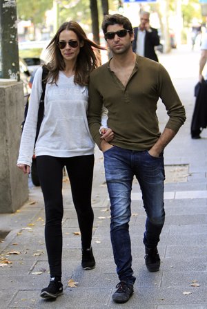 Cayetano Rivera y Eva González, muy acaramelados como marido y mujer