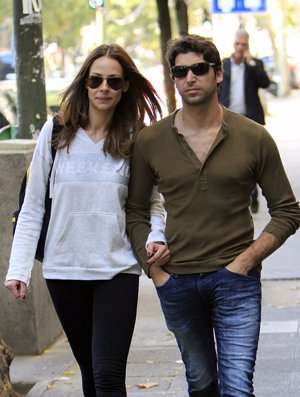 Cayetano Rivera y Eva González, muy acaramelados como marido y mujer