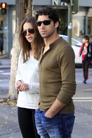 Cayetano Rivera y Eva González, muy acaramelados como marido y mujer