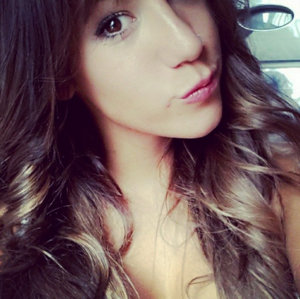 Steisy, de rubia a morena. Los looks de la explosiva tronista de MYHYV