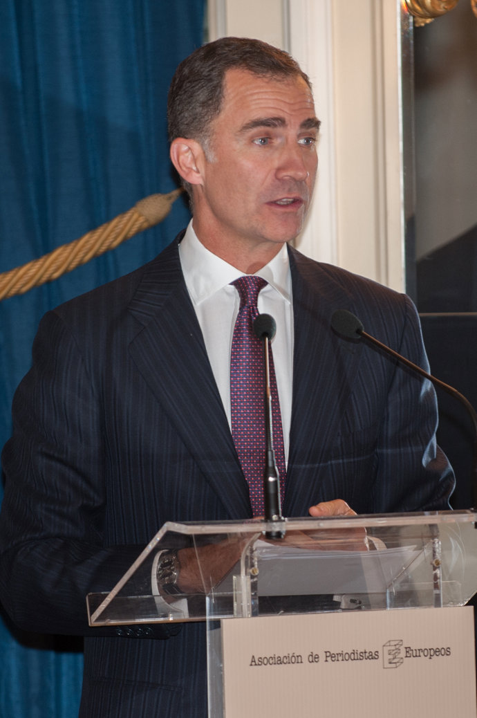 Letizia, una semana de esmoquin: del pantalón al dress