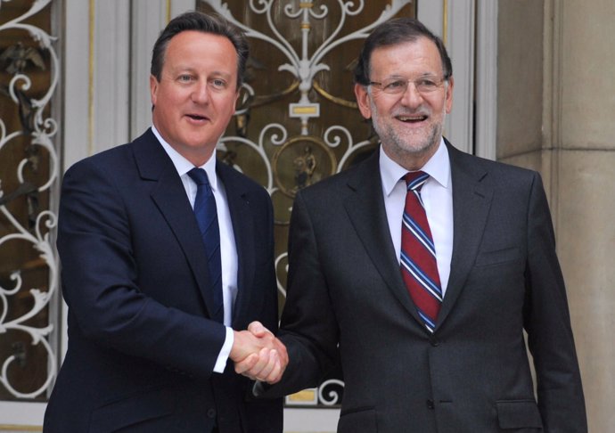 MARIANO RAJOY CON DAVID CAMERON