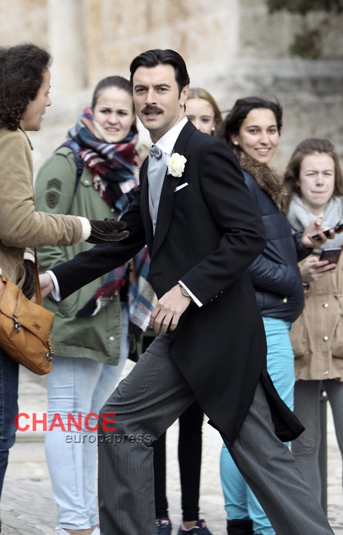 Mateo super elegante y conquistador el día de su boda con Clara