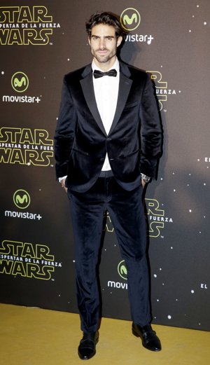 Para ellos: Ideas de trajes para Nochevieja y Nochebuena