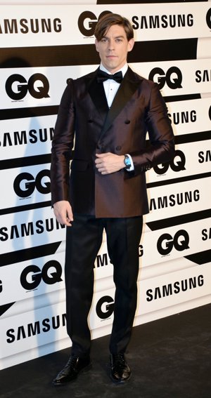 Para ellos: Ideas de trajes para Nochevieja y Nochebuena