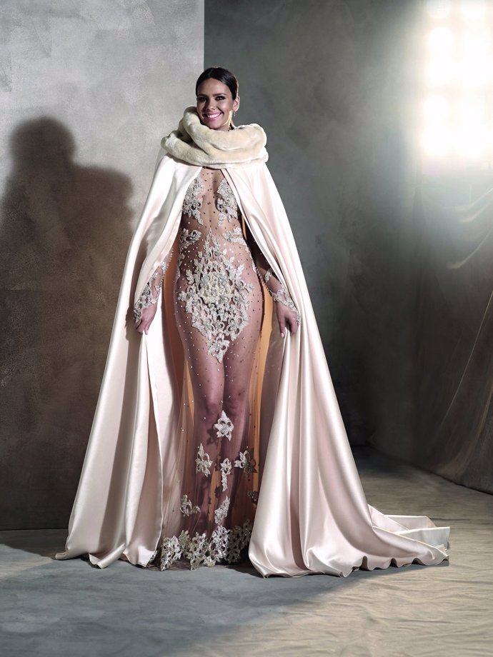 Cristina Pedroche_capa campanadas 2016