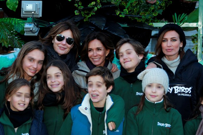 famosos en la cabalgata de reyes magos de madrid