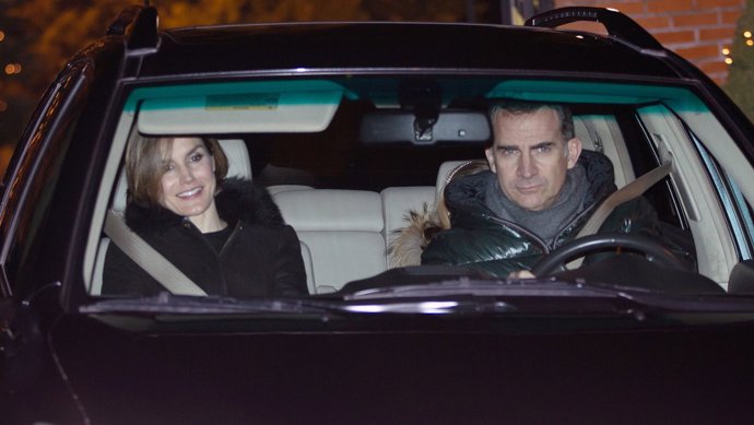 reina letizia y rey felipe en el roscon