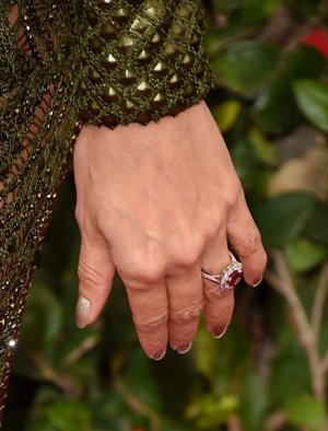 Eva Longoria lucía su anillo de compromiso