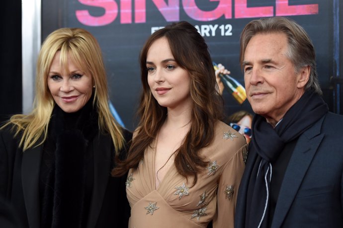 dakota johnson con melanie griffith y don johnson