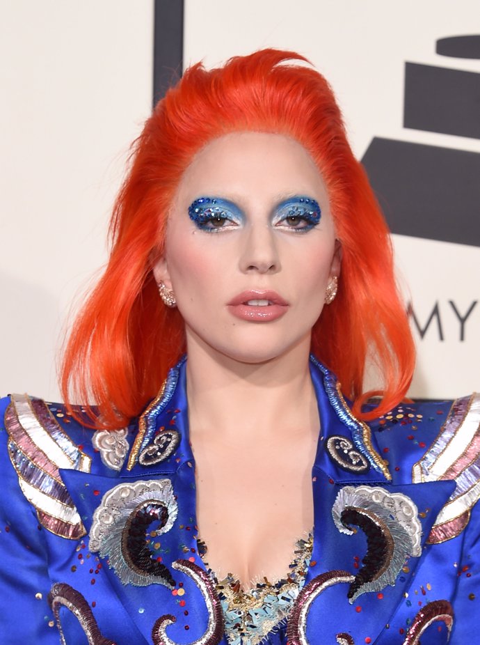 LADY GAGA A LO DAVID BOWIE