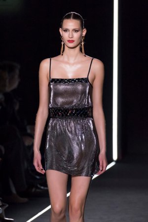 DESFILE FELIPE VARELA