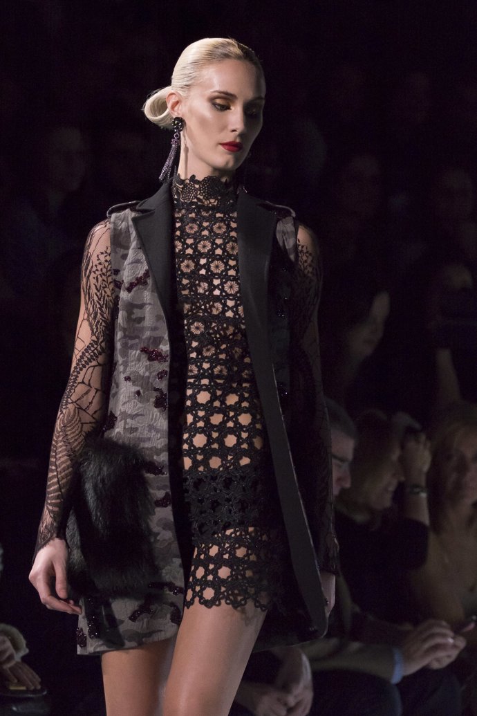 DESFILE FELIPE VARELA