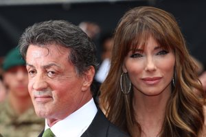 SYLVESTER STALLONE Y JENNIFER FLAVIN MUY DISTINTOS A SU JUVENTUD