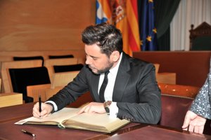 Miguel Poveda elegido hijo predilecto de Badalona