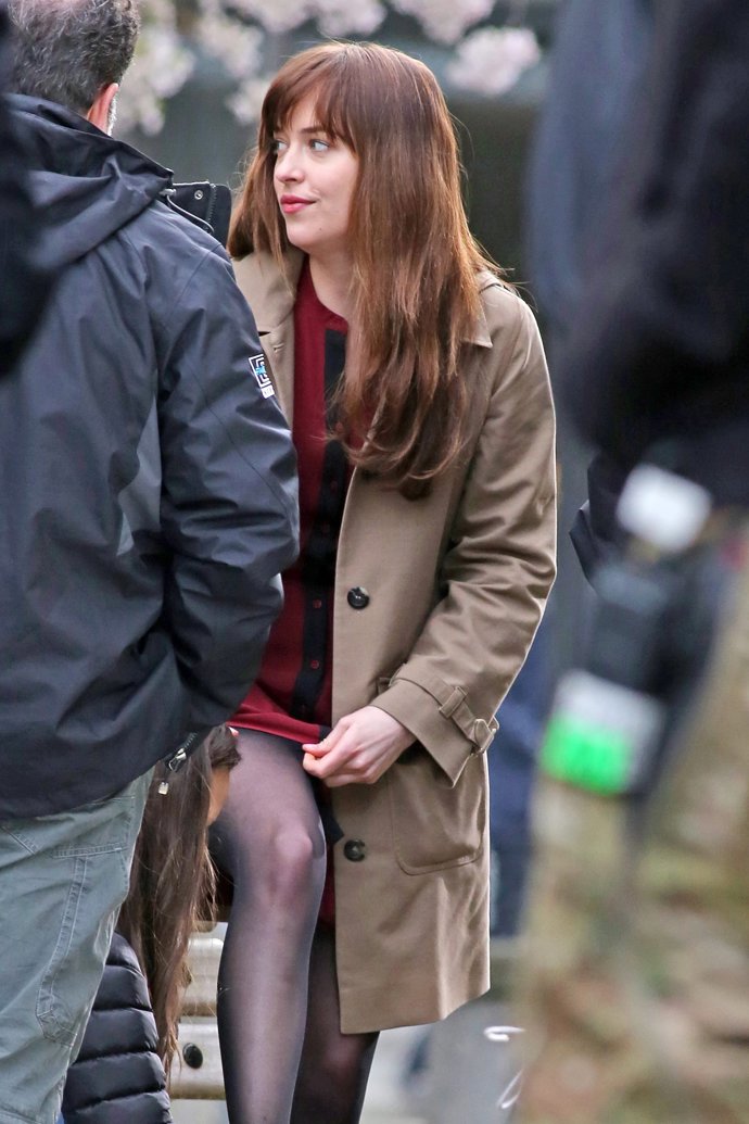 Dakota Johnson, piernas kilométricas en lo nuevo de 50 Sombras de Grey