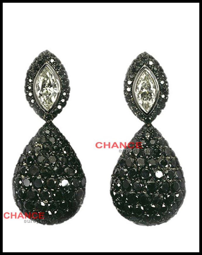 LA REINA LETIZIA: pendientes de diamantes negros de Grisogono