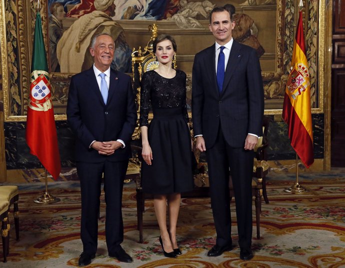 LA REINA LETIZIA DE CAROLINA HERRERA