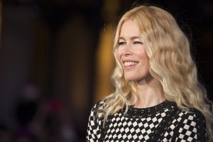 CLAUDIA SCHIFFER: B&W Balmain