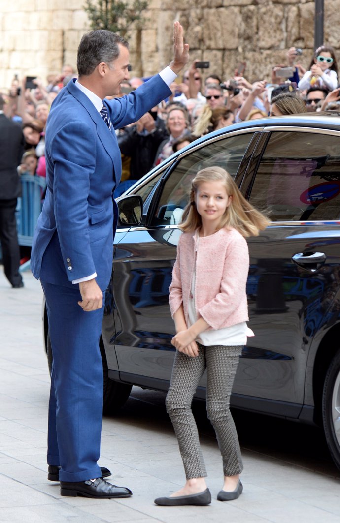 La Princesa Leonor con su padre el Rey Felipe en Palma de Mallorca