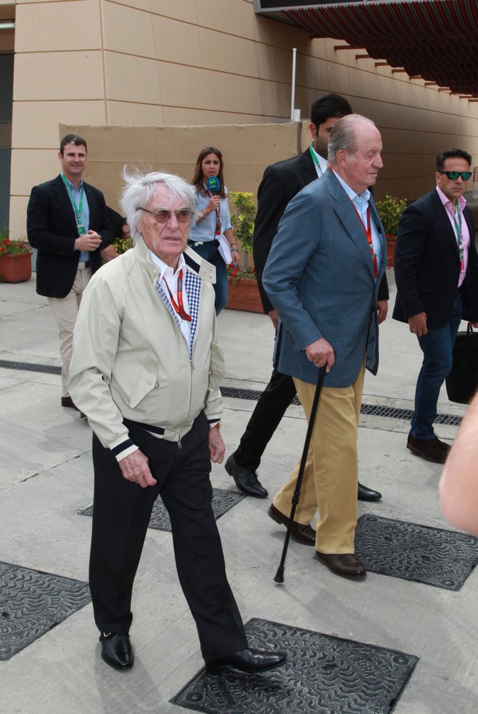 El Rey Juan Carlos disfruta de la Fórmula 1 en Bahréin