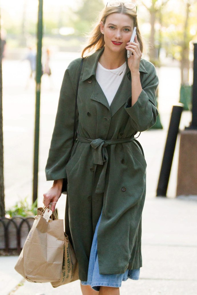 Karlie Kloss street style
