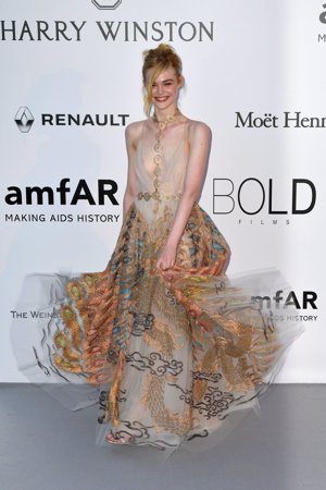 Elle Fannig en la Gala Amfar 2016 en Cannes