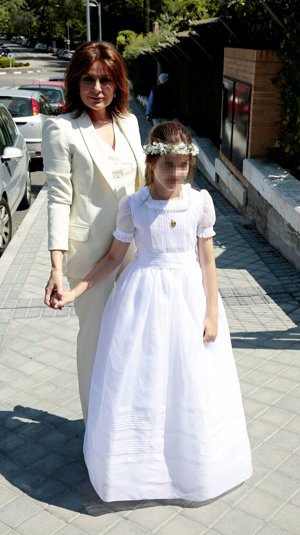 Comunión de la hija de Nuria González y Fernando Fernández Tapias