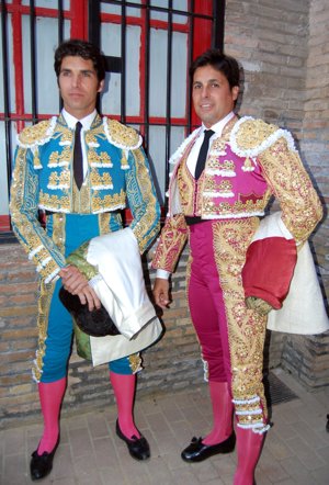 Cayetano Rivera y su hermano Francisco Rivera  juntos en la plaza de toros de Granada 2016 FOTO: Javier Castejón