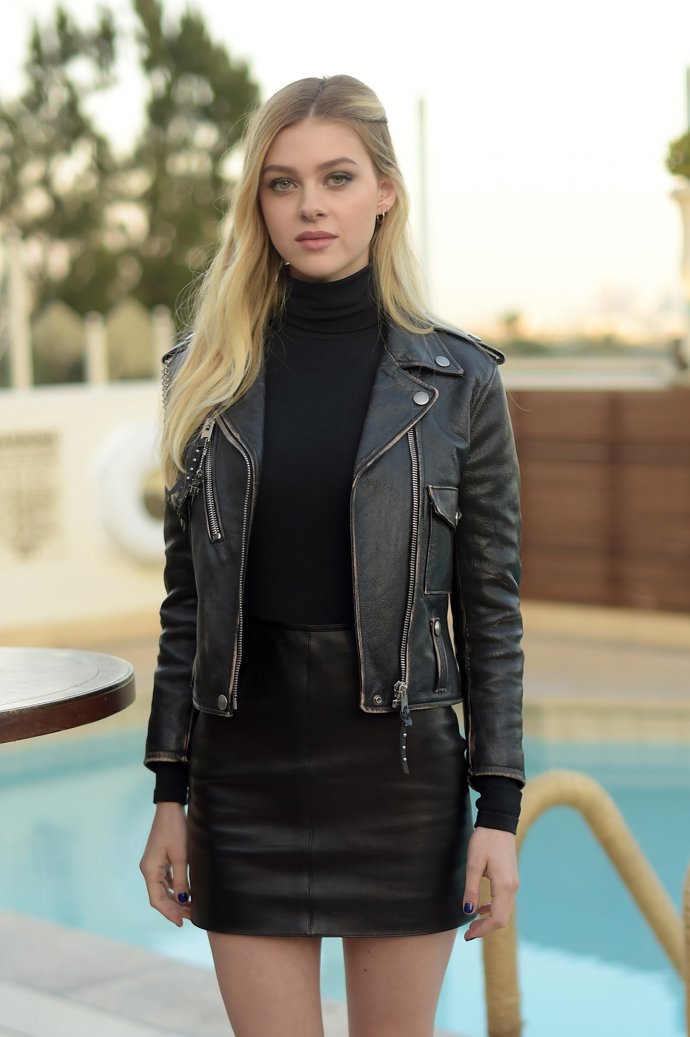 nicola peltz