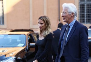 El Papa Francisco recibe a Richard Gere y su novia, Alejandra Silva