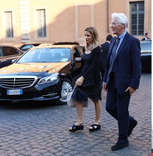 El Papa Francisco recibe a Richard Gere y su novia, Alejandra Silva