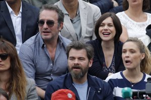 El actor francés Jean Dujardin y su mujer, la patinadora  Nathalie Pechalat, Cordon Press