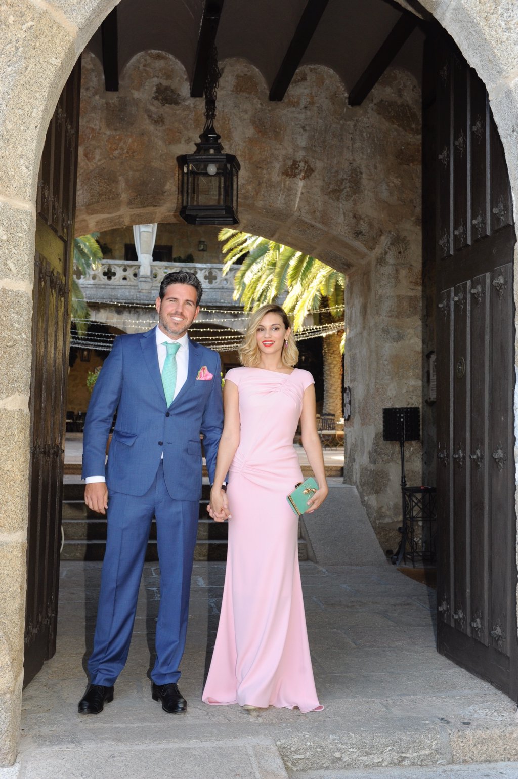 La Boda Del Hijo De Ana Rosa Quintana Y Alfonso Rojo Con Foto De Los Novios Incluida