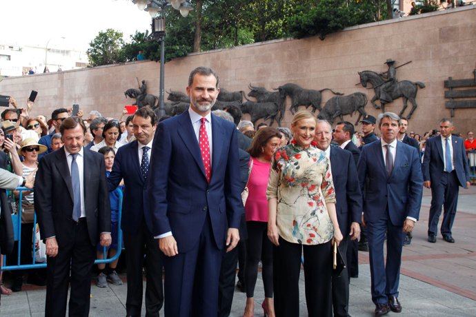 El Rey en la corrida de Beneficiencia