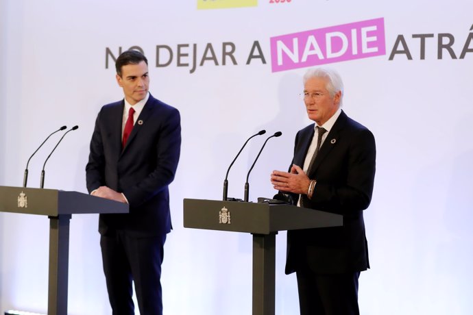 Pedro Sánchez con Richard Gere para concienciar sobre los sin techo