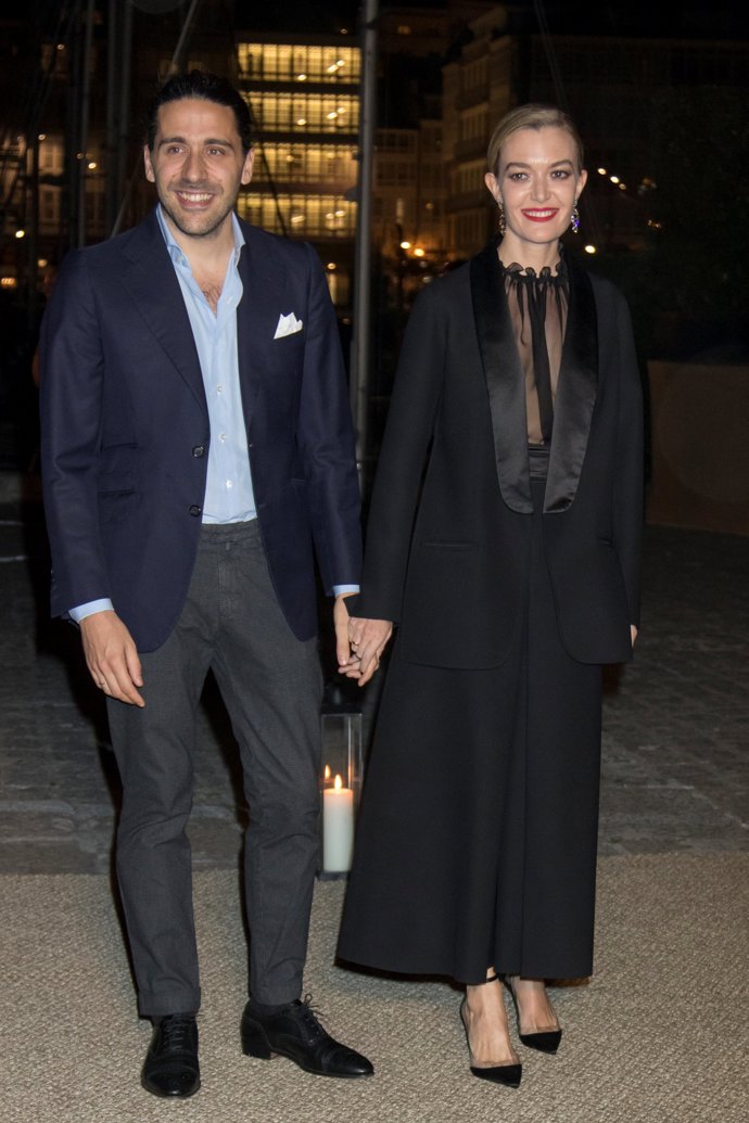 Boda Marta Ortega (Zara) y Carlos Torretta en su boda por la noche muy felices 