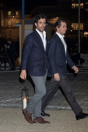 Invitados: Alonso Aznar, foto oficial boda Marta Ortega y Carlos Torretta noche en el Real Club Naútico