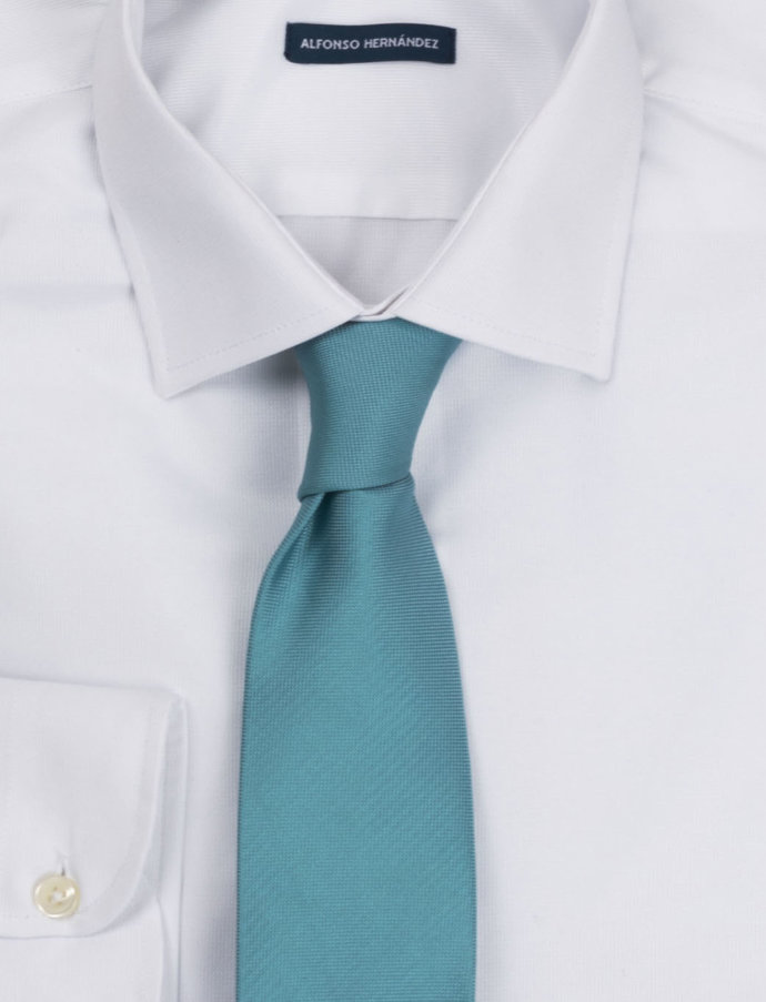 Nudo corbata four in hand