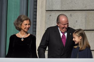 El Rey Juan Carlos y la Reina Sofía de risas con su nieta la heredera de la Corona, la Princesa Leonor