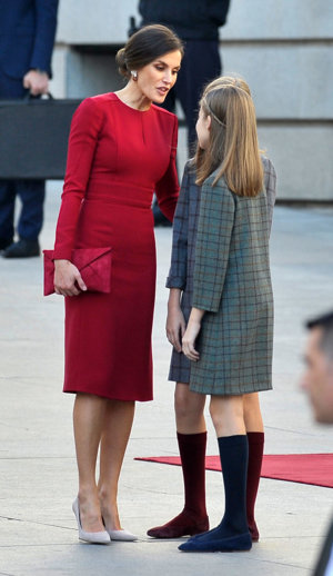 La Reina Letizia, Leonor y Sofía, siempre unidas y divertidas en los actos