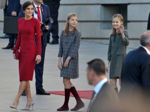 La Reina Letizia, Leonor y Sofía, tres royals muy guapas